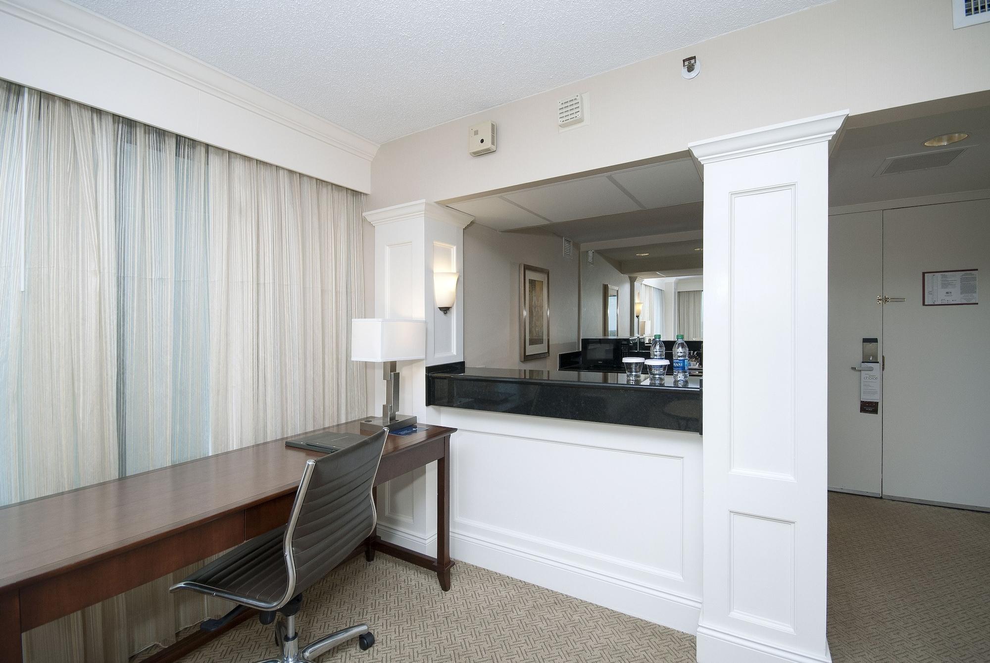 Hilton Greenville Dış mekan fotoğraf