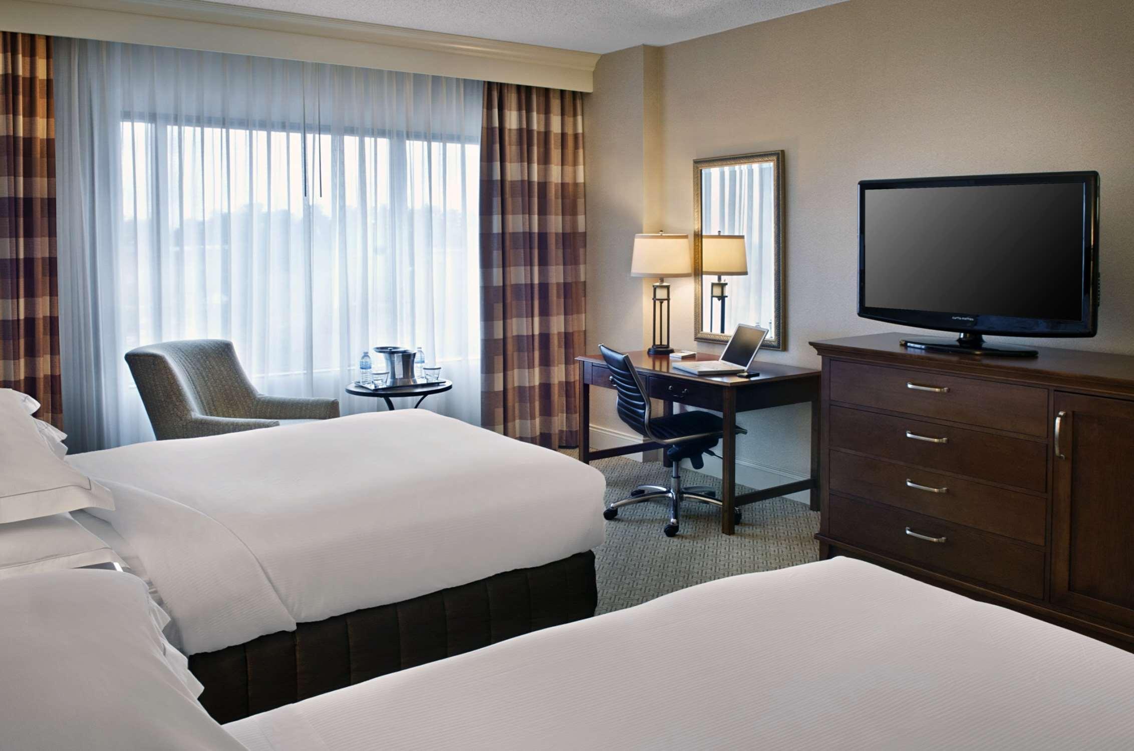 Hilton Greenville Dış mekan fotoğraf