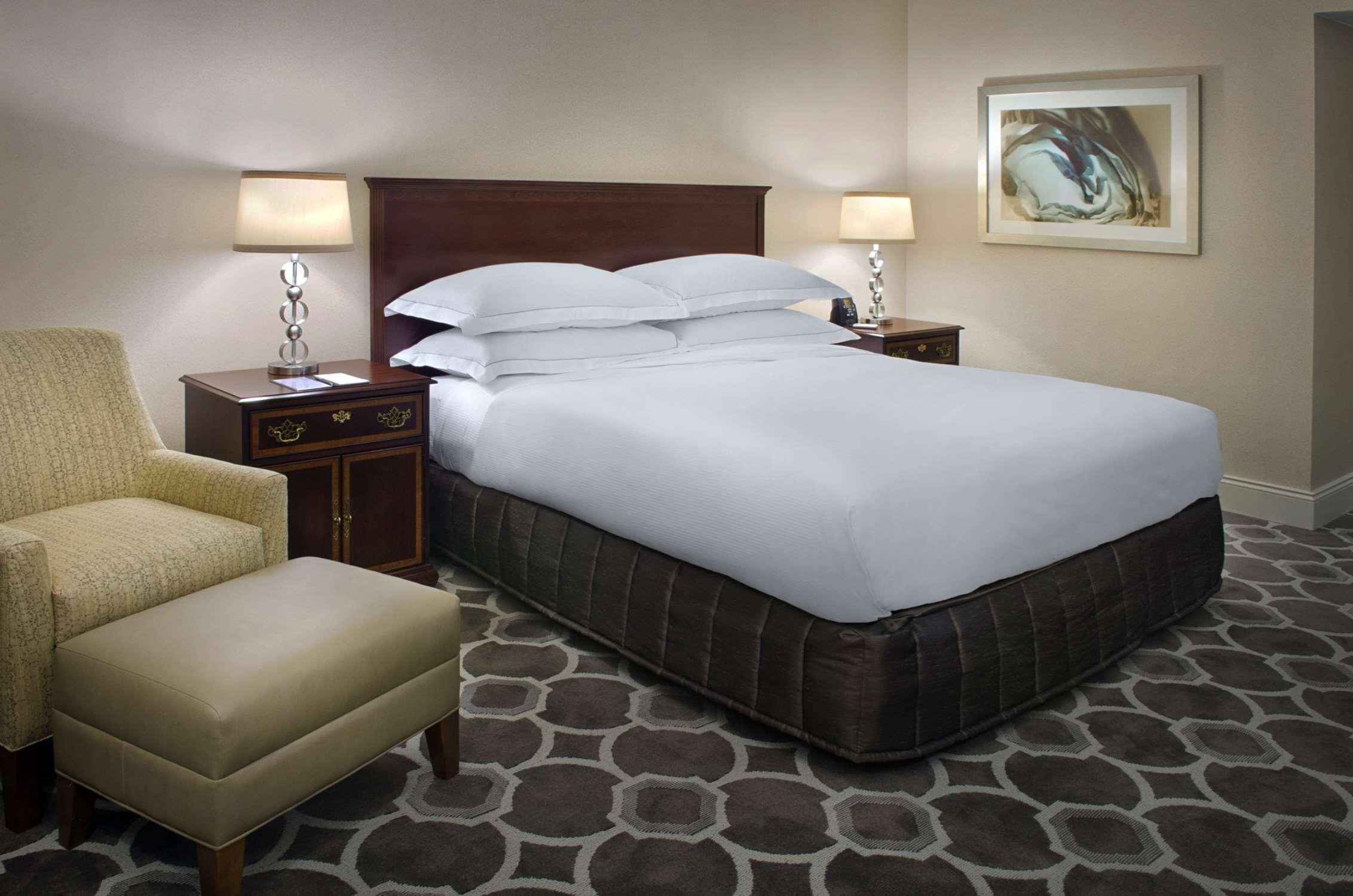 Hilton Greenville Dış mekan fotoğraf